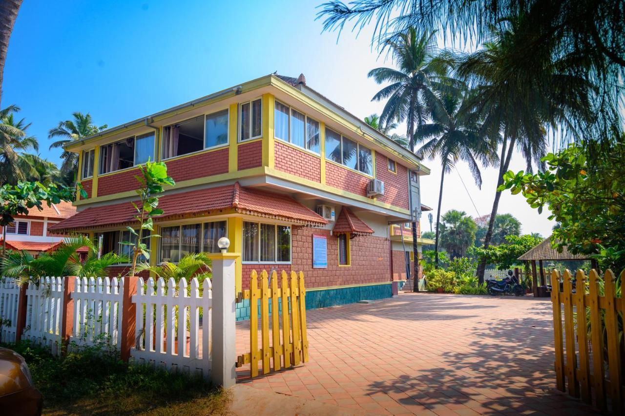 Glucklich Beach Cottages กุนดาปูร์ ภายนอก รูปภาพ