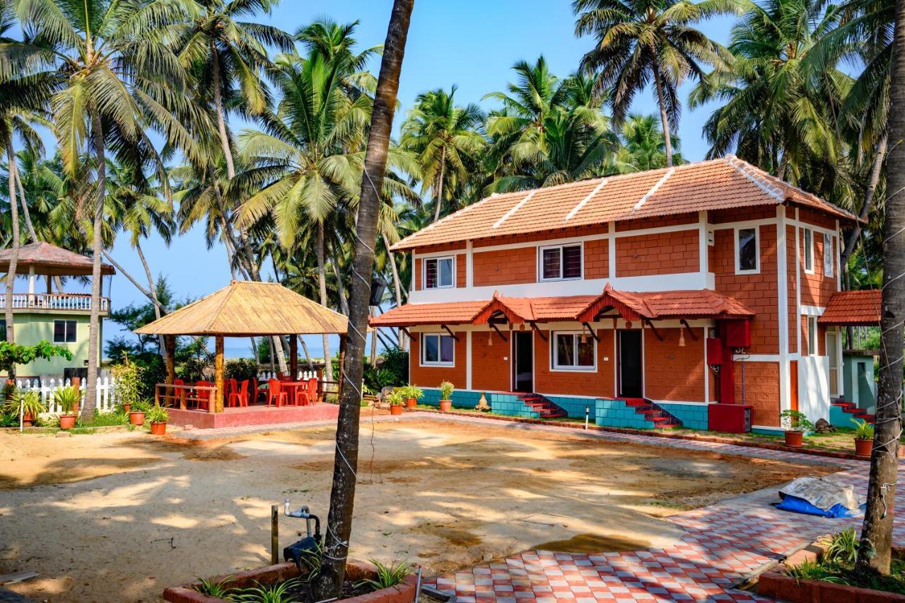Glucklich Beach Cottages กุนดาปูร์ ภายนอก รูปภาพ