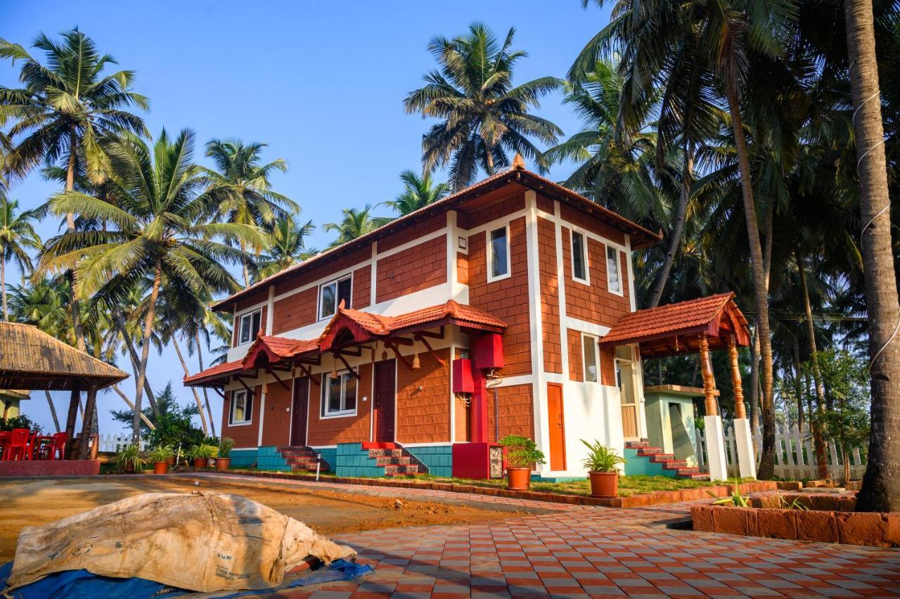 Glucklich Beach Cottages กุนดาปูร์ ภายนอก รูปภาพ