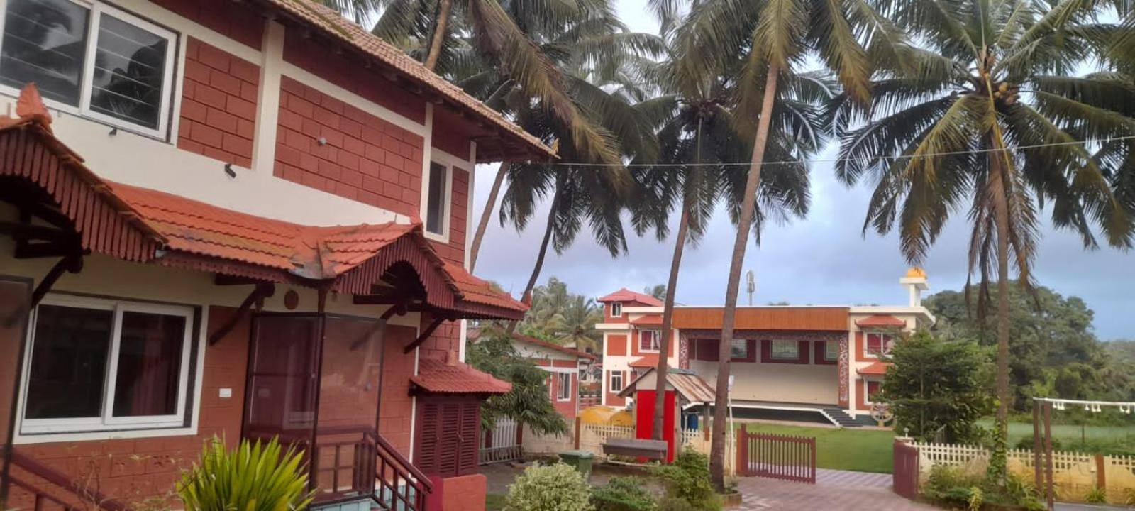 Glucklich Beach Cottages กุนดาปูร์ ภายนอก รูปภาพ