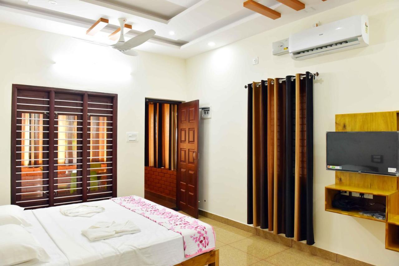 Glucklich Beach Cottages กุนดาปูร์ ภายนอก รูปภาพ