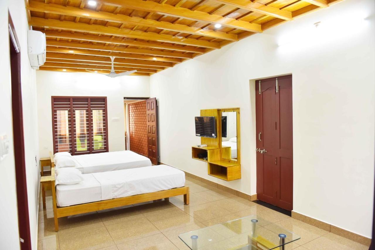 Glucklich Beach Cottages กุนดาปูร์ ภายนอก รูปภาพ